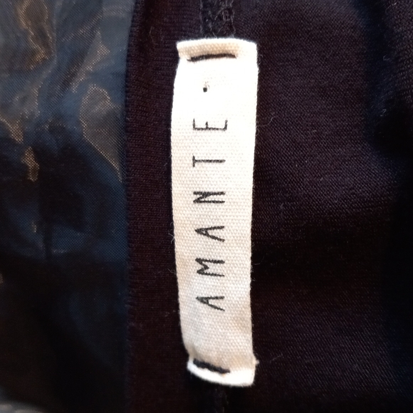 Amante Black Stretch Cropped Top with Sheer Puffed Sleeves Size Small - Picture 4 of 4